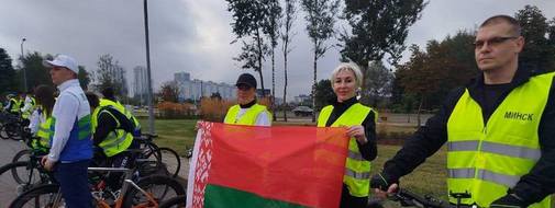 Неделя мобильности, с возложением цветов к стеле «Минск-город-герой»